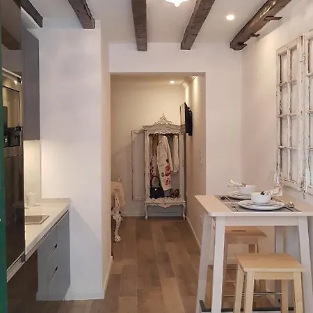 Apartment Charming Ii Historical Center Lisbon
