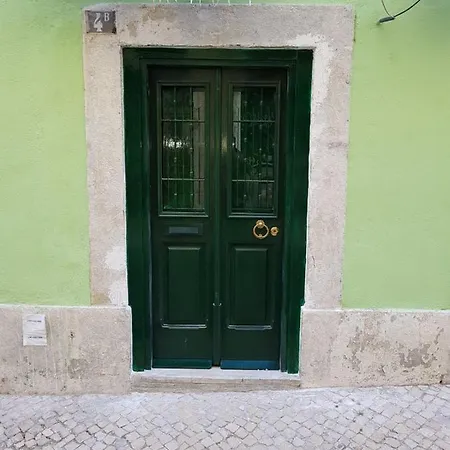Charming Ii Historical Center Daire Lisboa